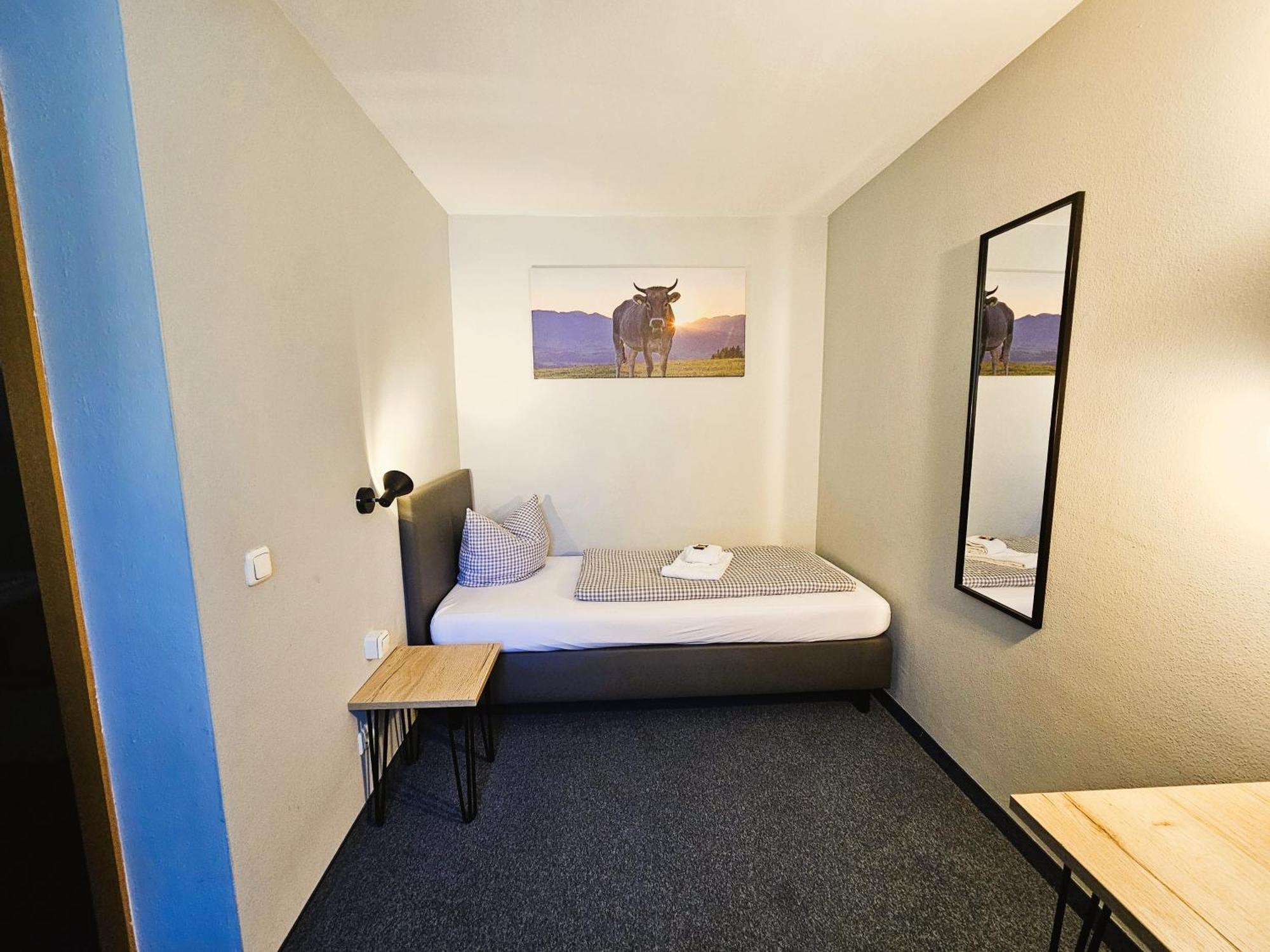 Novitel Pension Pliening - Muenchen Messe Exterior foto